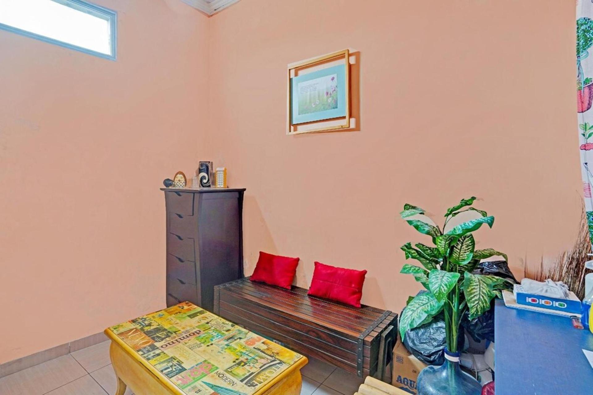 Kediri Homes Guest House Esterno foto